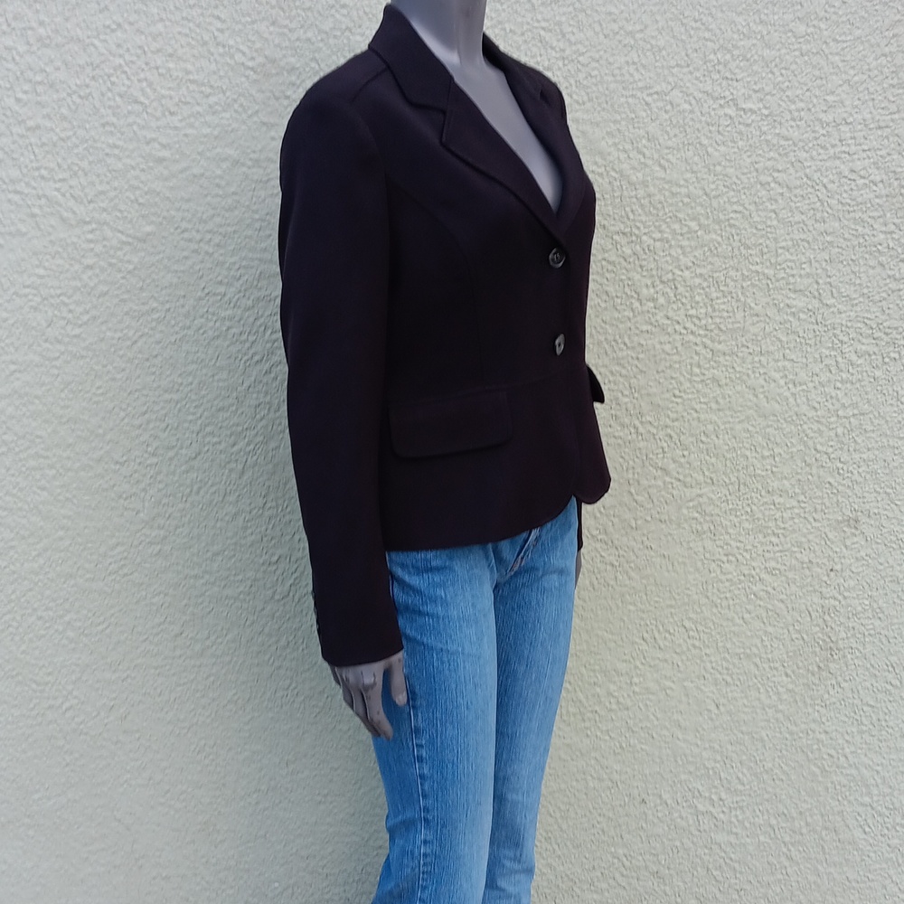 RAFAELLA LADIES BLACK (2) BUTTON LUX BLAZER (INDONESIA) - Picture 5 of 17